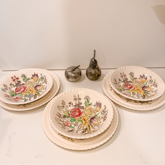 Johnson Bros Garden Bouquet Saucer Plates And Fruit Bowls Dishes Shakers 6 Pc - Picture 14 of 14